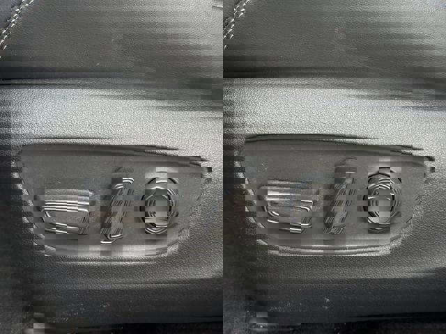 Used 2023 Toyota RAV4 XLE Premium image 28