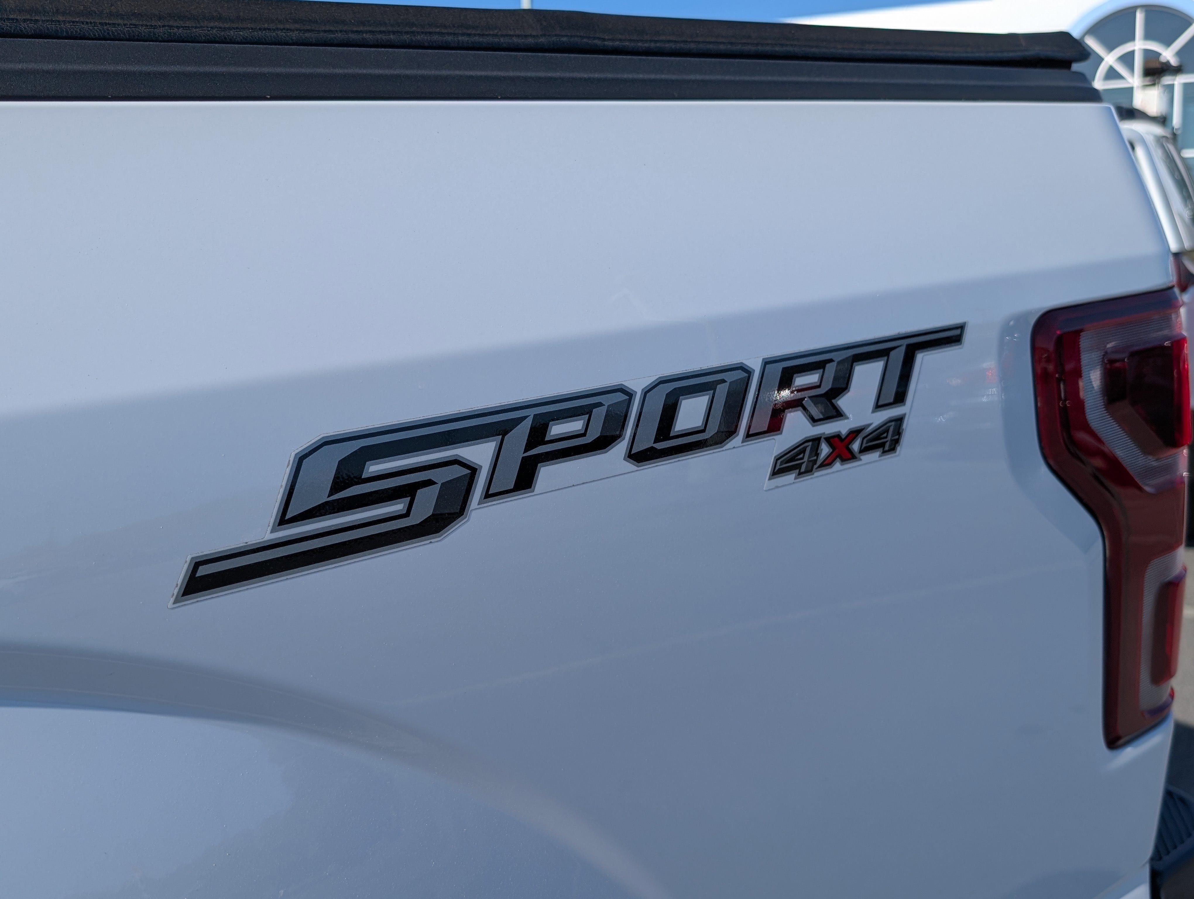 Used 2020 Ford F150 XLT w/ Equipment Group 302A Luxury AWD/4WD image 11