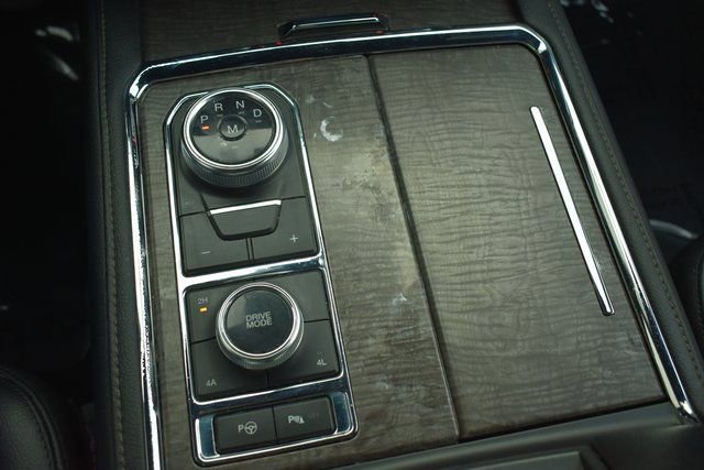 Used 2021 Ford Expedition Limited image 37