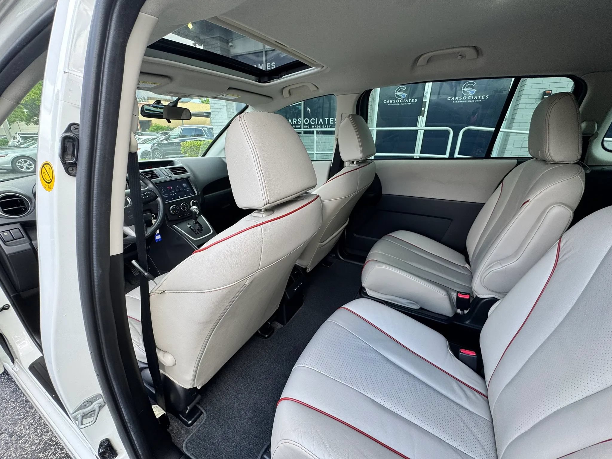 Used 2012 MAZDA MAZDA5 Grand Touring FWD image 25