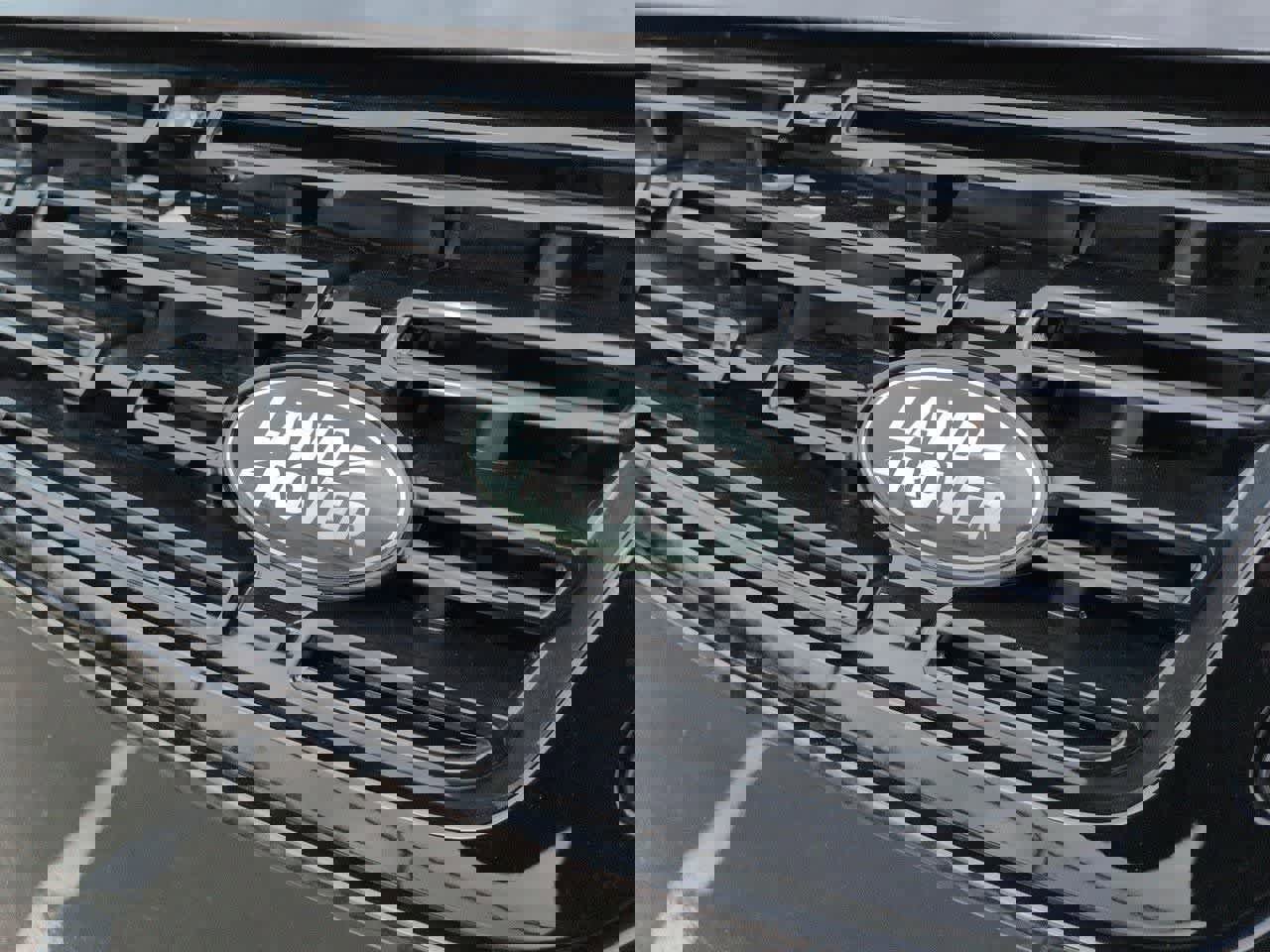 New 2026 Land Rover Range Rover Sport SE AWD/4WD image 11