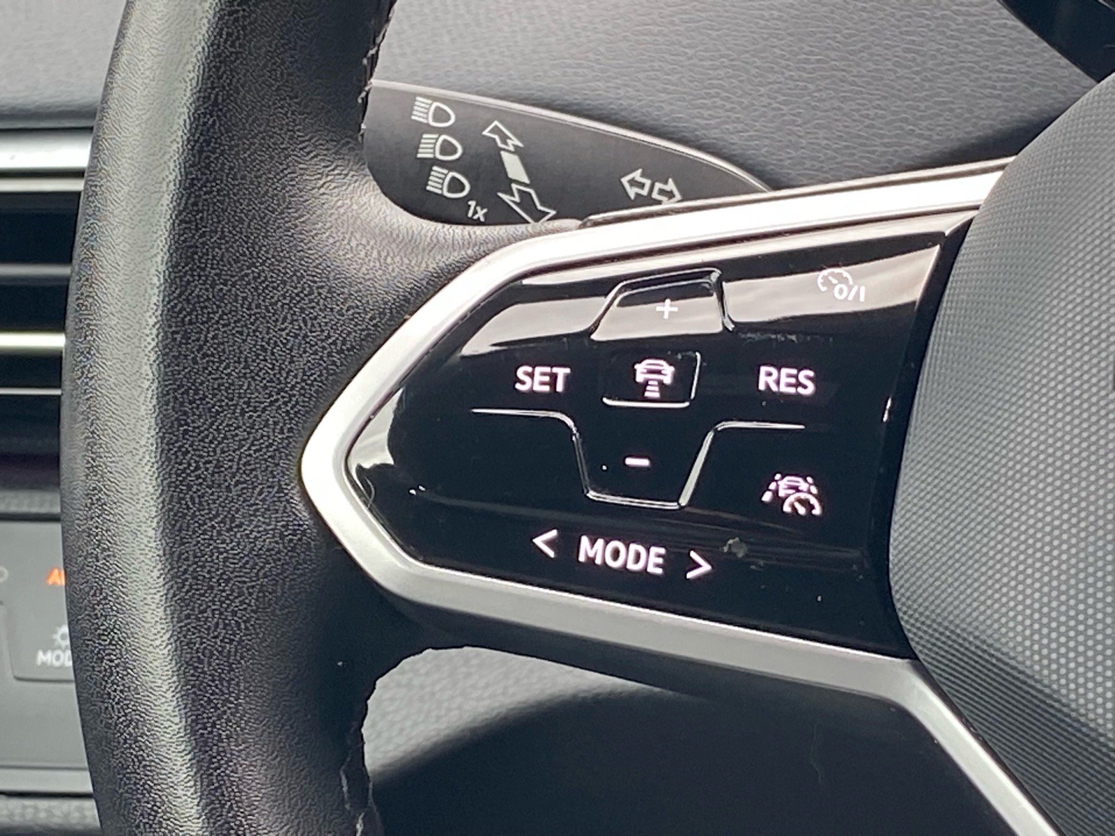 Certified 2023 Volkswagen ID.4 Pro RWD image 7