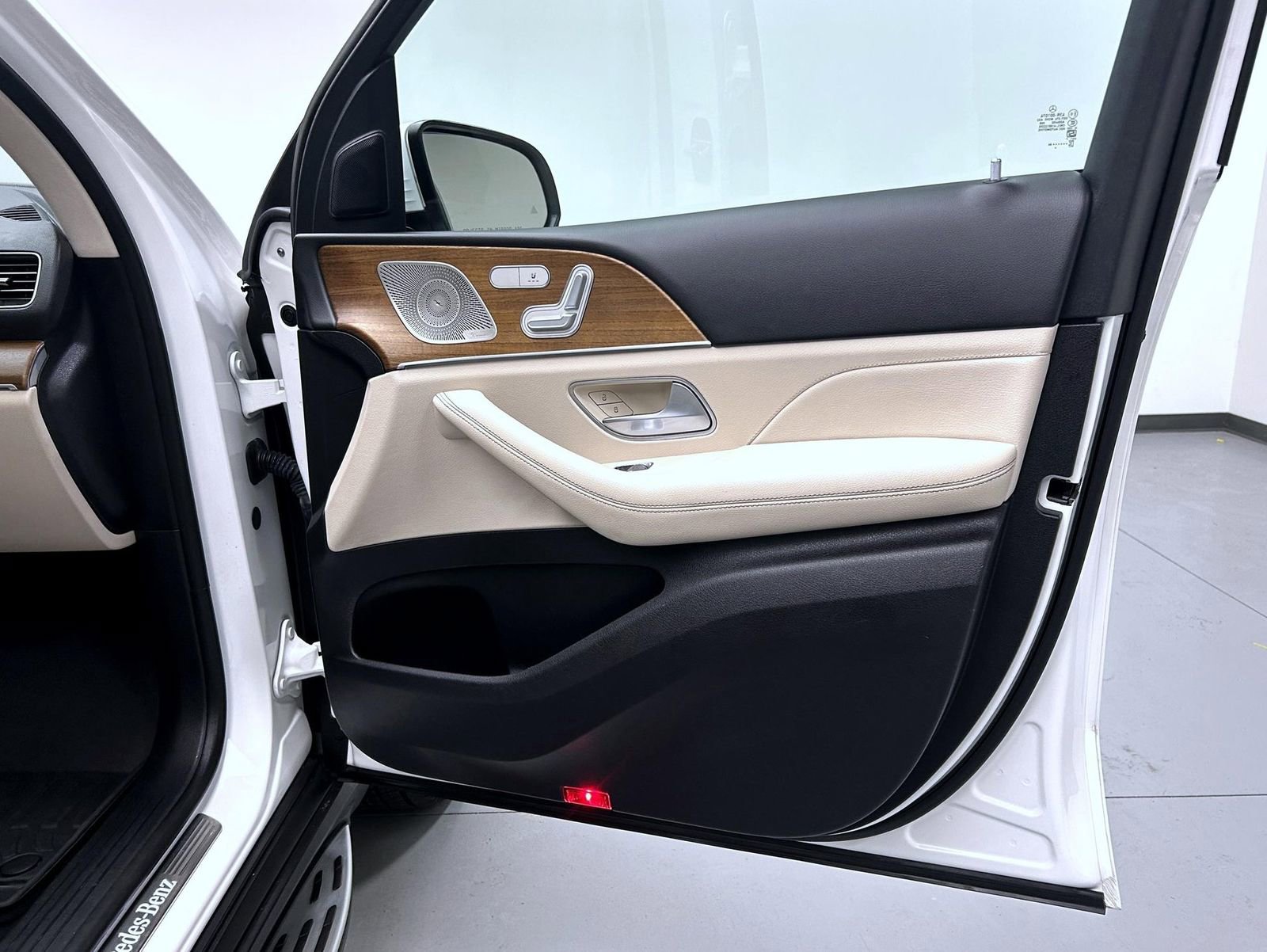 Used 2022 Mercedes-Benz GLE 350 4MATIC image 16