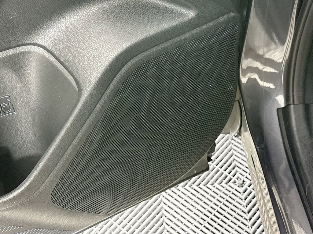 Certified 2025 Subaru Forester Premium image 25