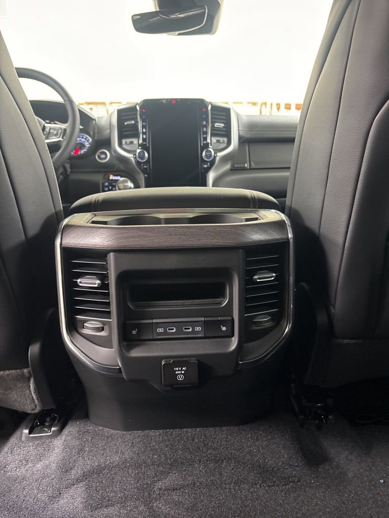New 2026 RAM 1500 Laramie AWD/4WD image 21