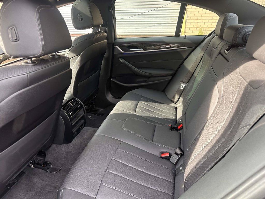 Used 2023 BMW 530i xDrive w/ Convenience Package AWD/4WD image 17