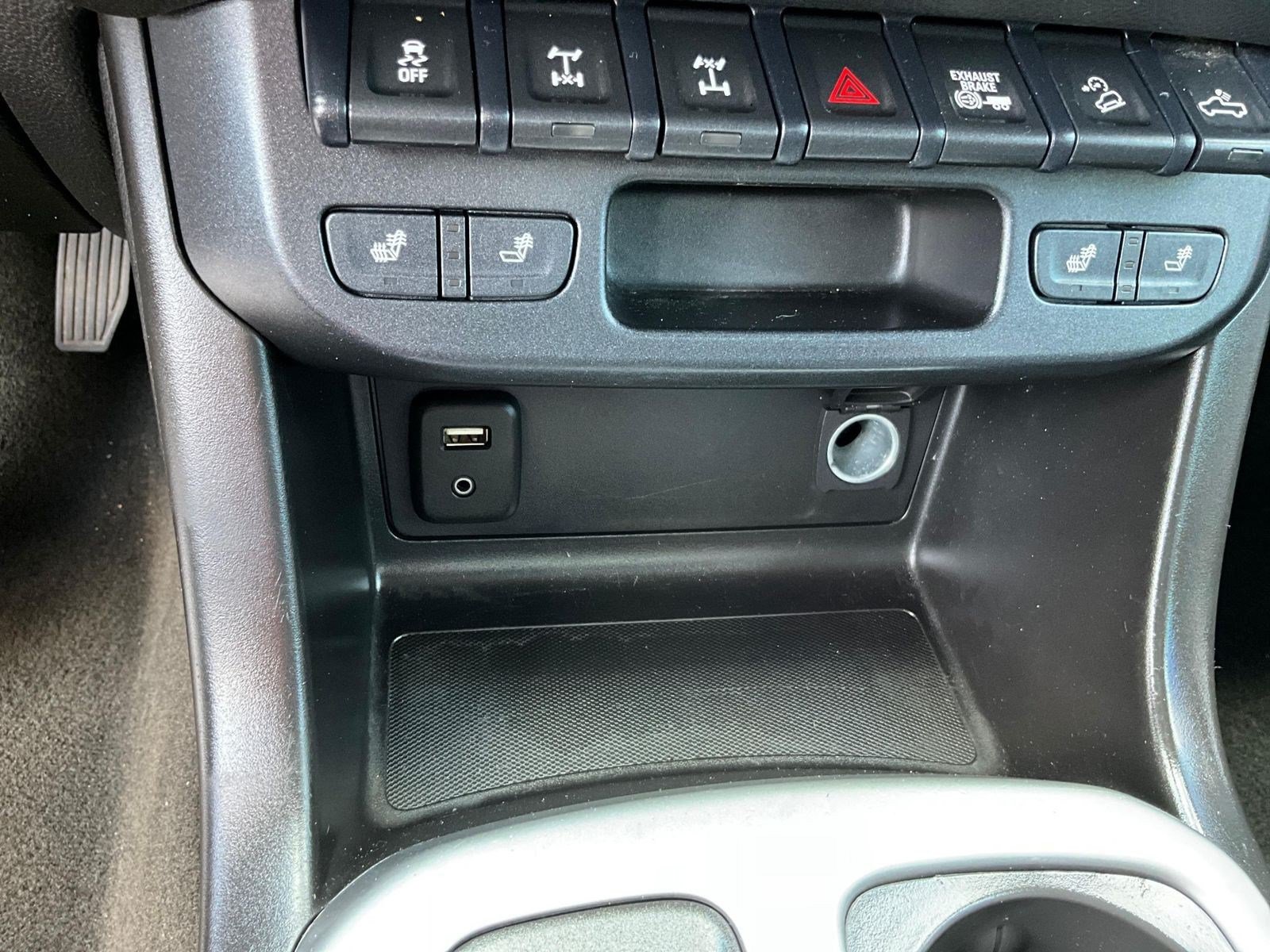 Used 2018 Chevrolet Colorado ZR2 w/ ZR2 Midnight Special Edition AWD/4WD image 15