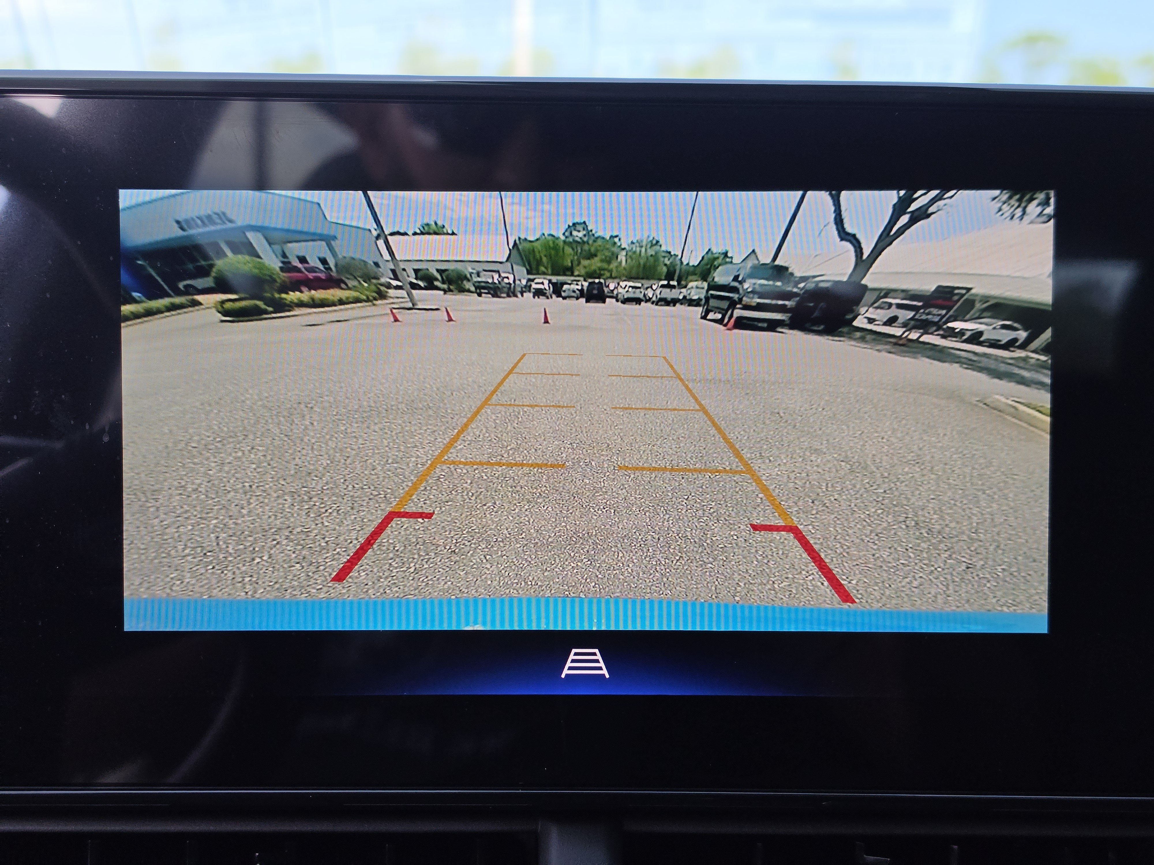 New 2026 Chevrolet Trax LT w/ Sunroof Package FWD image 28