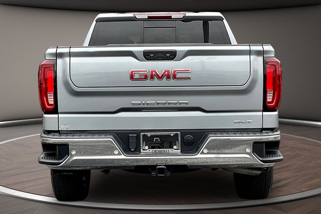 Used 2023 GMC Sierra 1500 SLT w/ SLT Premium Plus Package RWD image 5