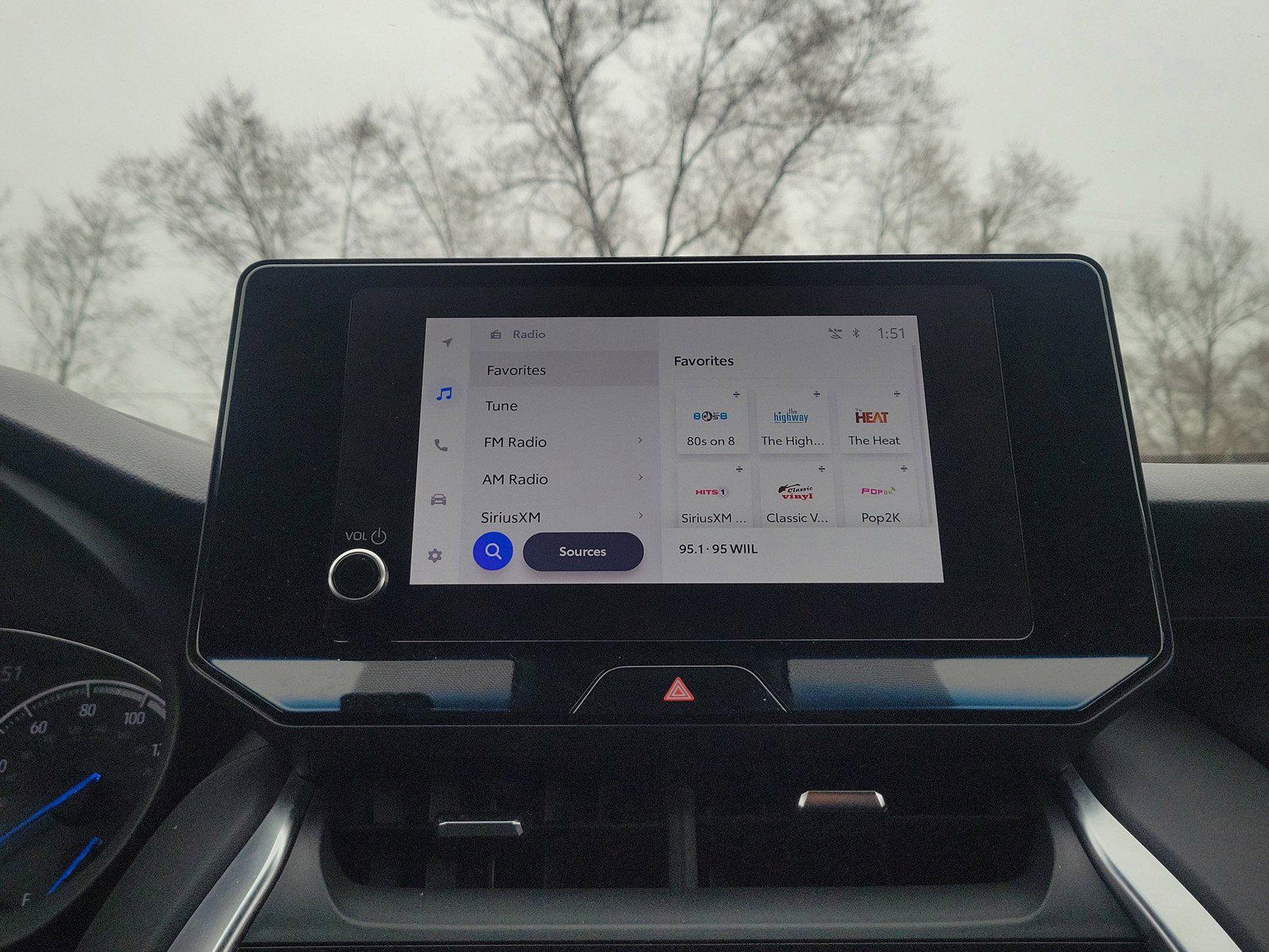 Used 2024 Toyota Venza LE AWD/4WD image 28