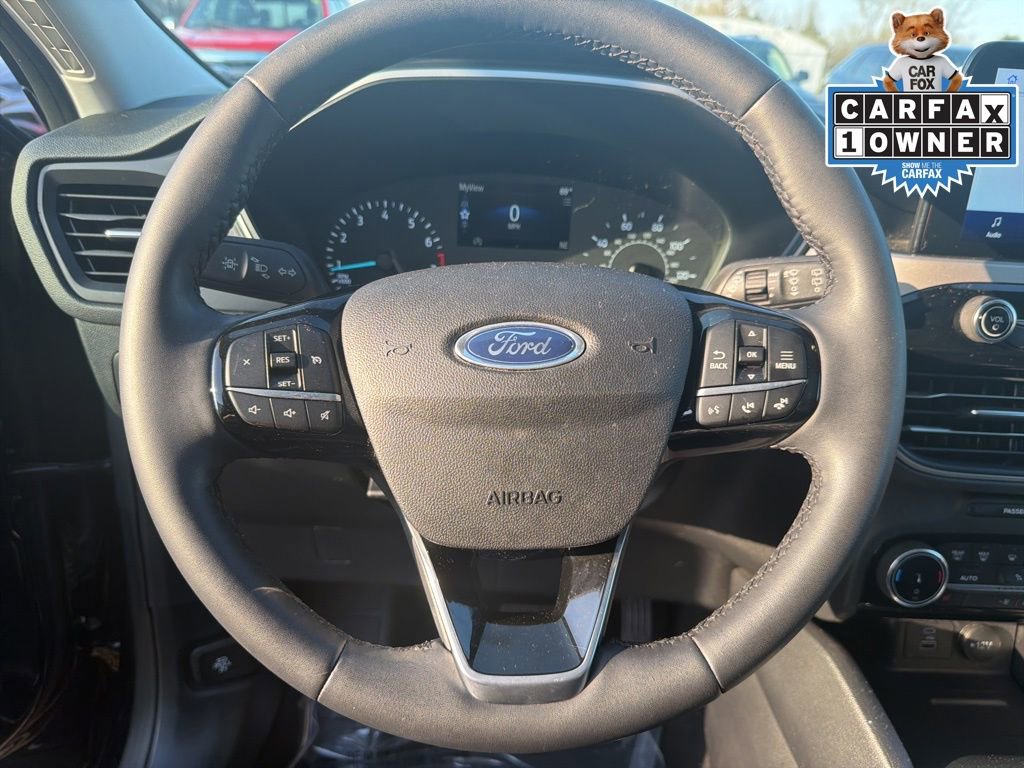 Used 2022 Ford Escape SE w/ SE Sport Appearance Package image 19