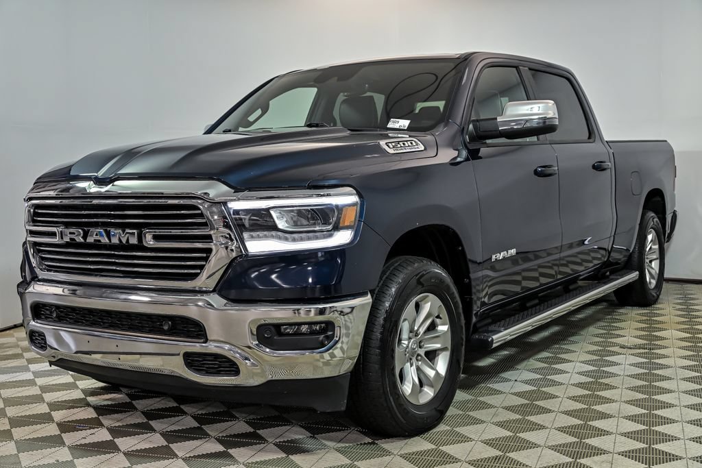 Used 2023 RAM 1500 Laramie AWD/4WD image 5