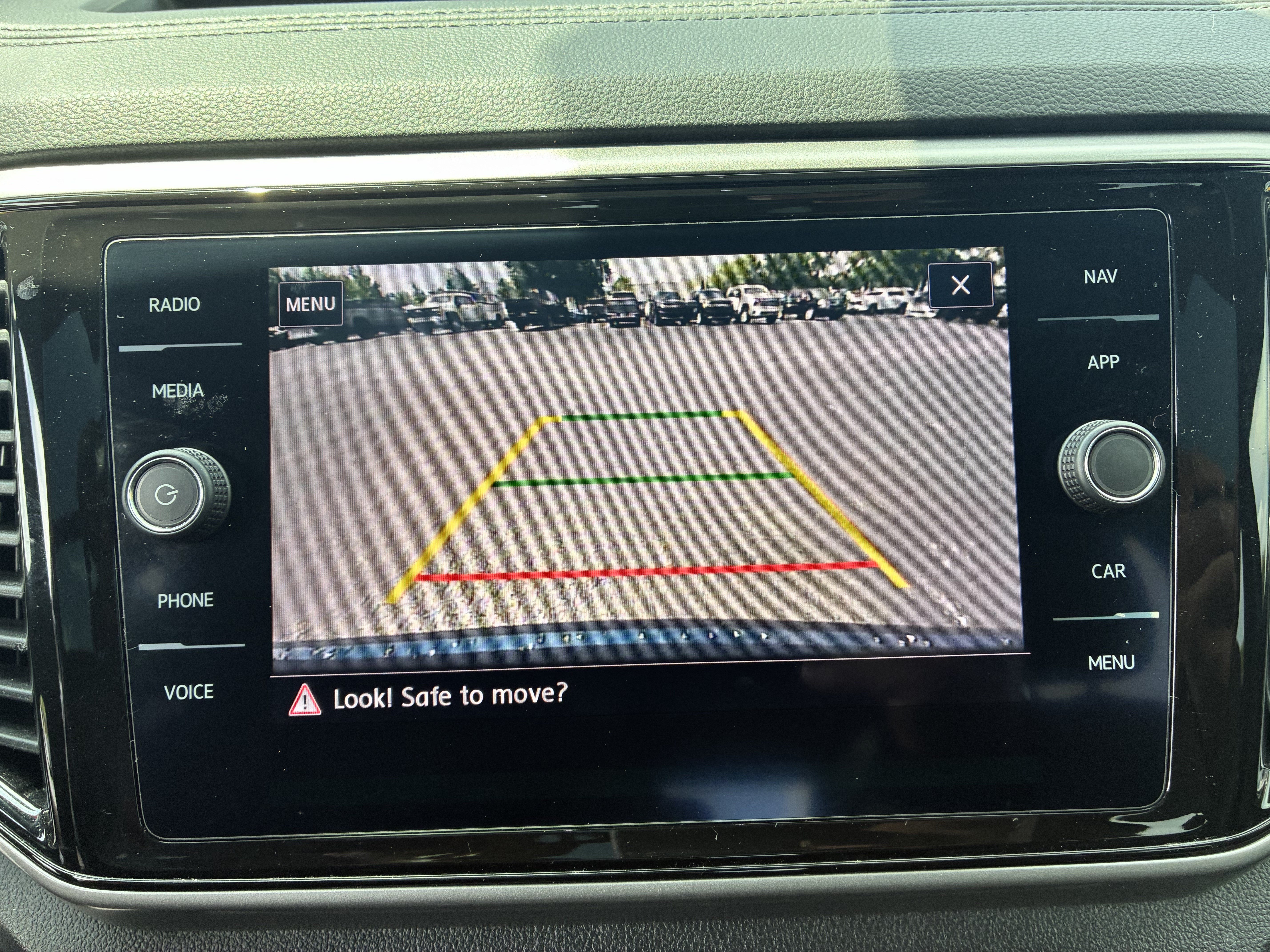 Used 2020 Volkswagen Atlas Cross Sport SEL FWD image 33