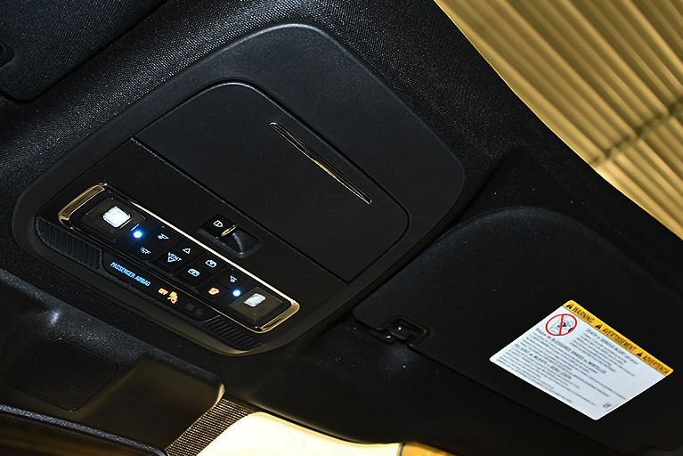 Used 2025 Ford F250 Platinum w/ FX4 Off-Road Package image 29