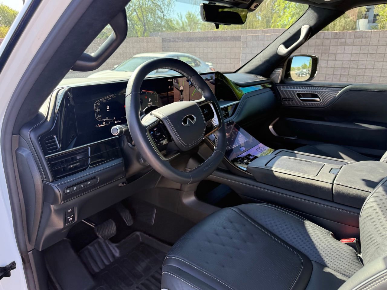 Certified 2025 INFINITI QX80 Autograph w/ Autograph Exterior Package image 14