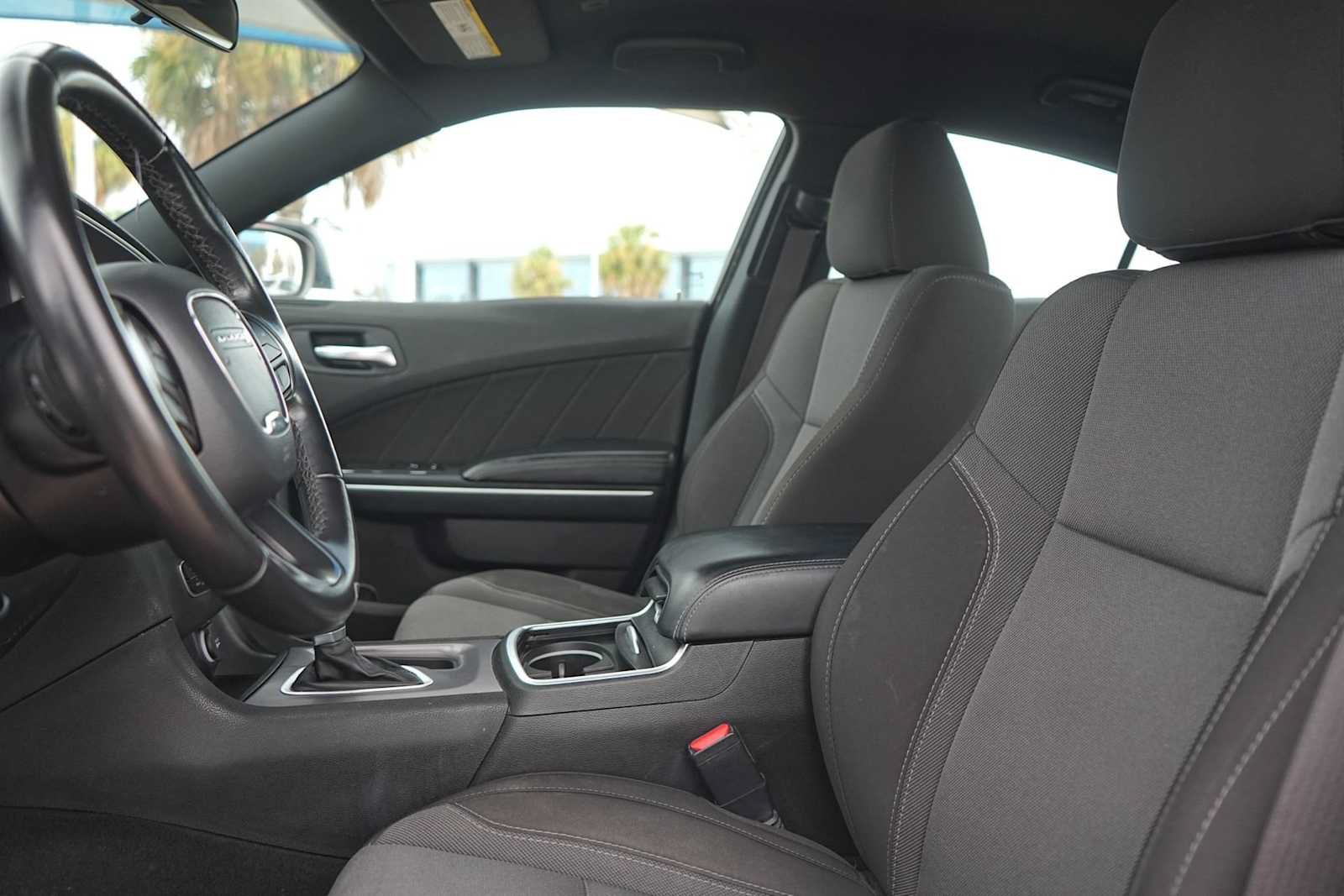 Used 2022 Dodge Charger SXT RWD image 11