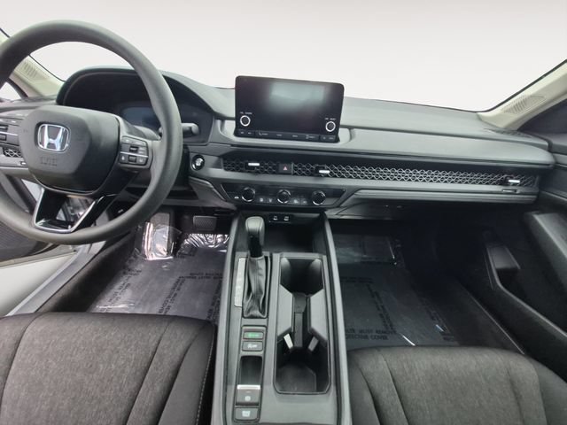 Used 2025 Honda Accord SE image 10