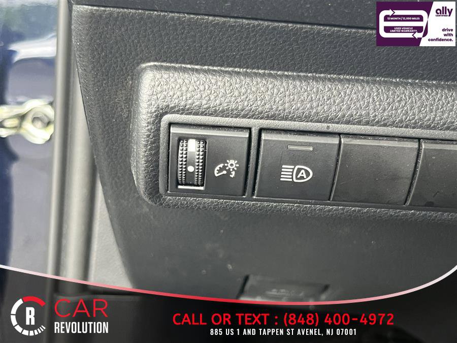 Used 2022 Toyota Corolla LE FWD image 22