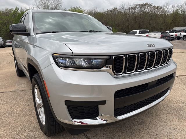 Used 2024 Jeep Grand Cherokee L Laredo image 4