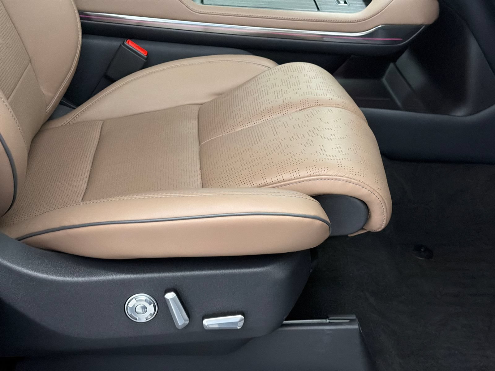 New 2025 Lincoln Navigator Black Label AWD/4WD image 15