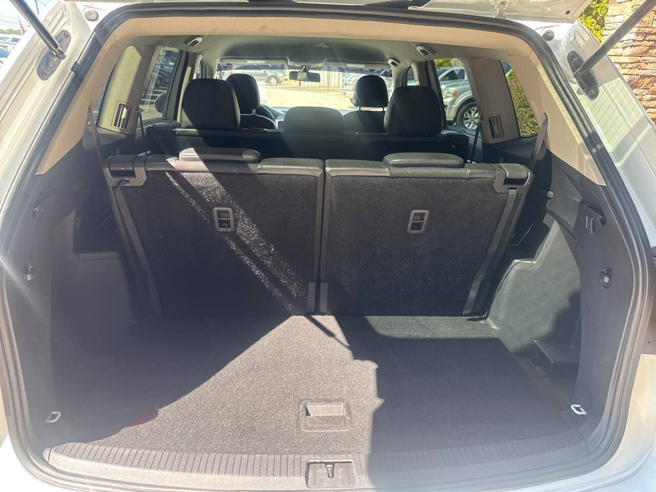 Used 2018 Volkswagen Atlas SE AWD/4WD image 12