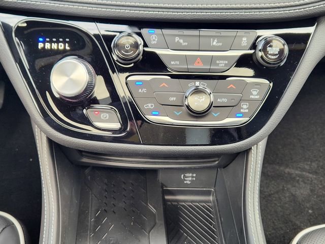 New 2026 Chrysler Pacifica Limited w/ S Appearance Package FWD image 15