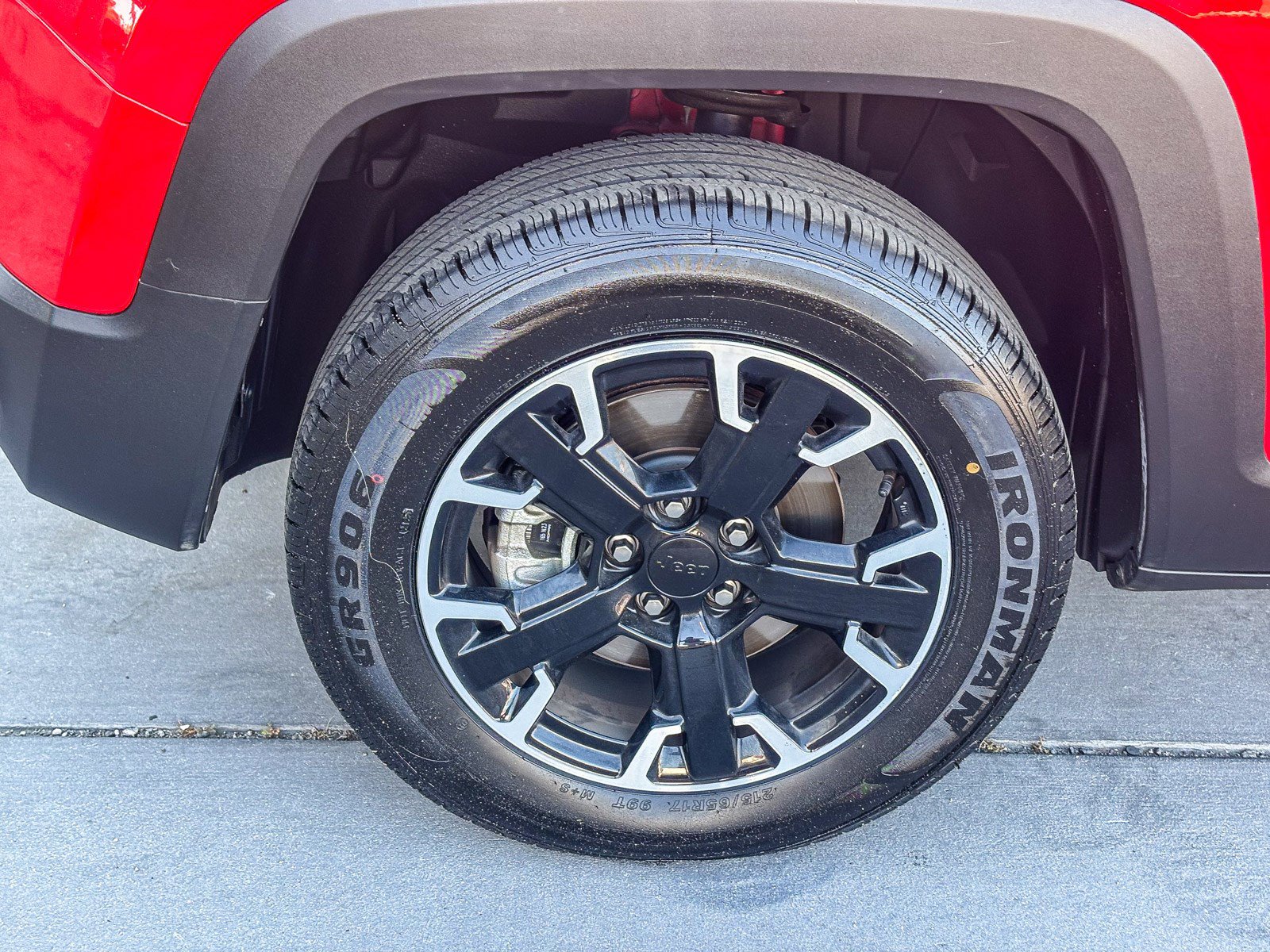 Used 2023 Jeep Renegade Trailhawk AWD/4WD image 12