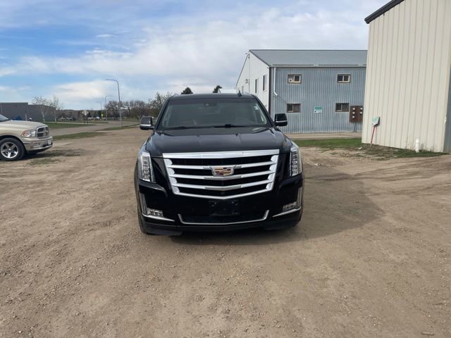 Used 2016 Cadillac Escalade ESV Luxury AWD/4WD image 2