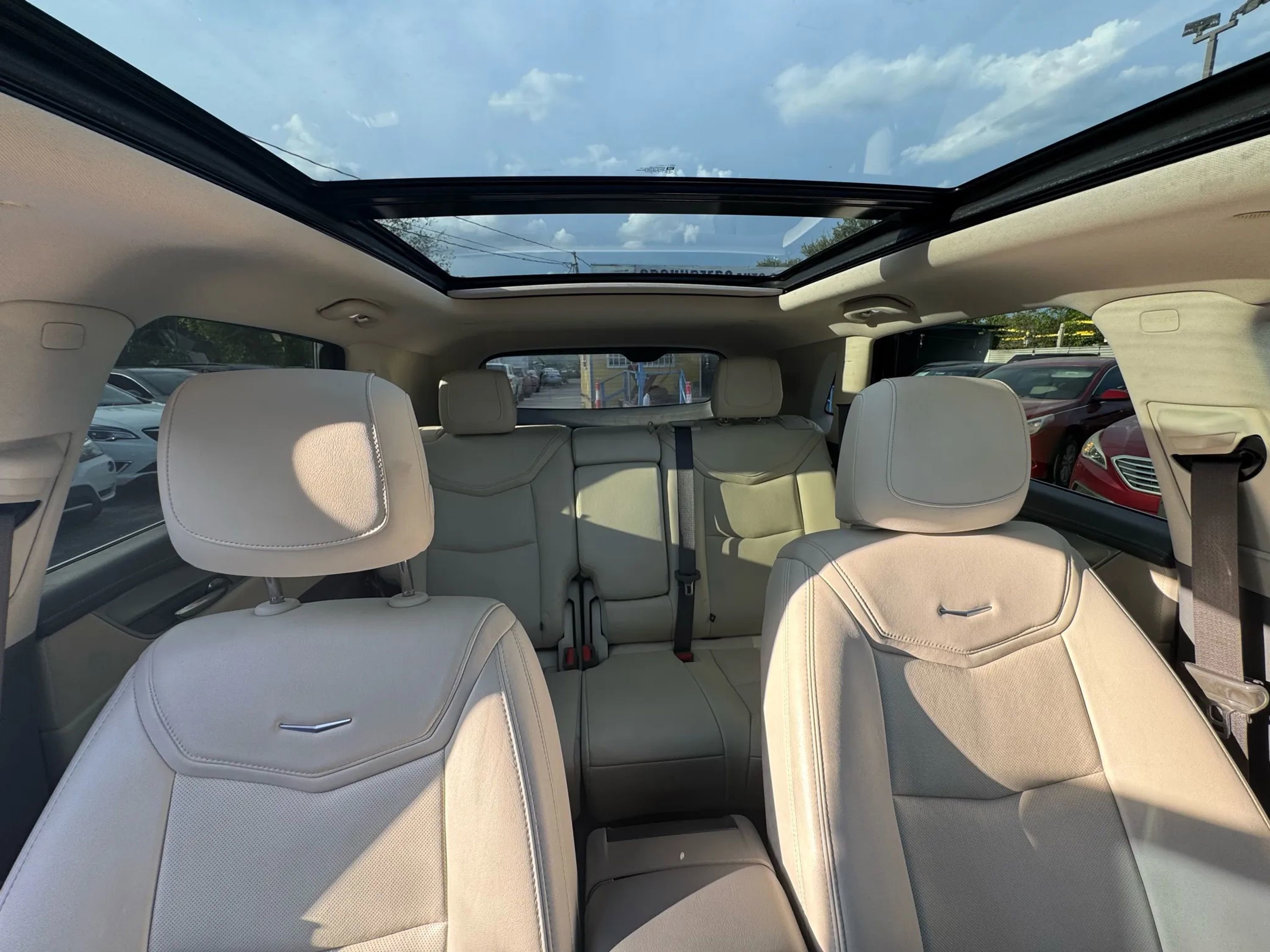 Used 2018 Cadillac XT5 Luxury w/ Driver Awareness Package image 20