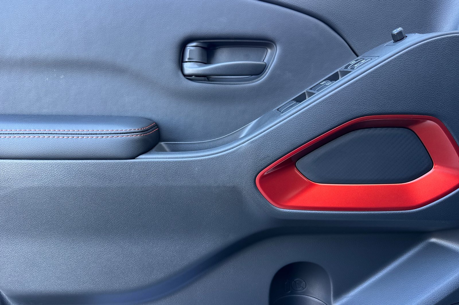 New 2026 Nissan Frontier PRO-4X w/ Tow Package image 8