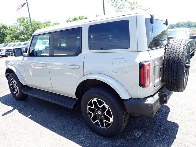 Used 2025 Ford Bronco Outer Banks AWD/4WD image 4