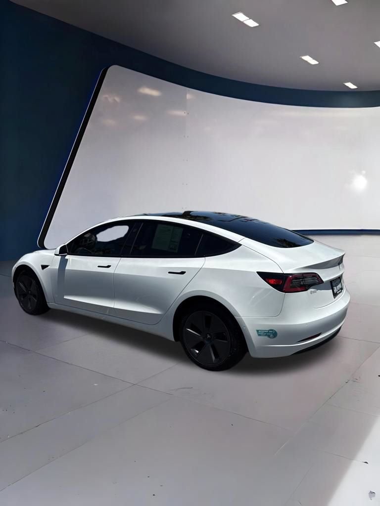 Used 2022 Tesla Model 3 Standard Range RWD image 4