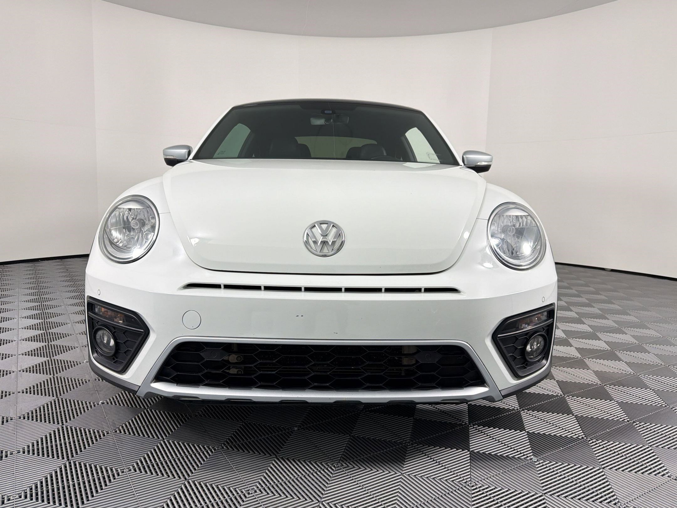 Used 2017 Volkswagen Beetle 1.8T Dune image 13