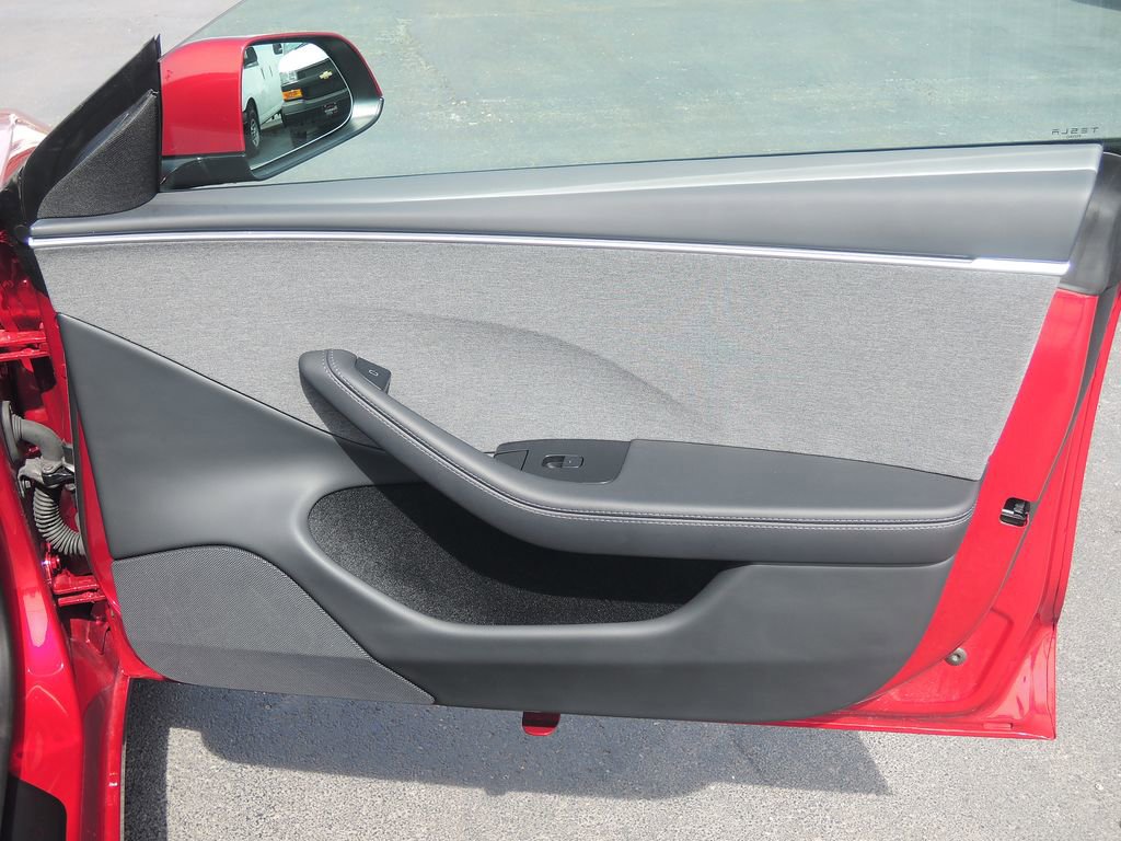 Used 2025 Tesla Model 3 Long Range image 33