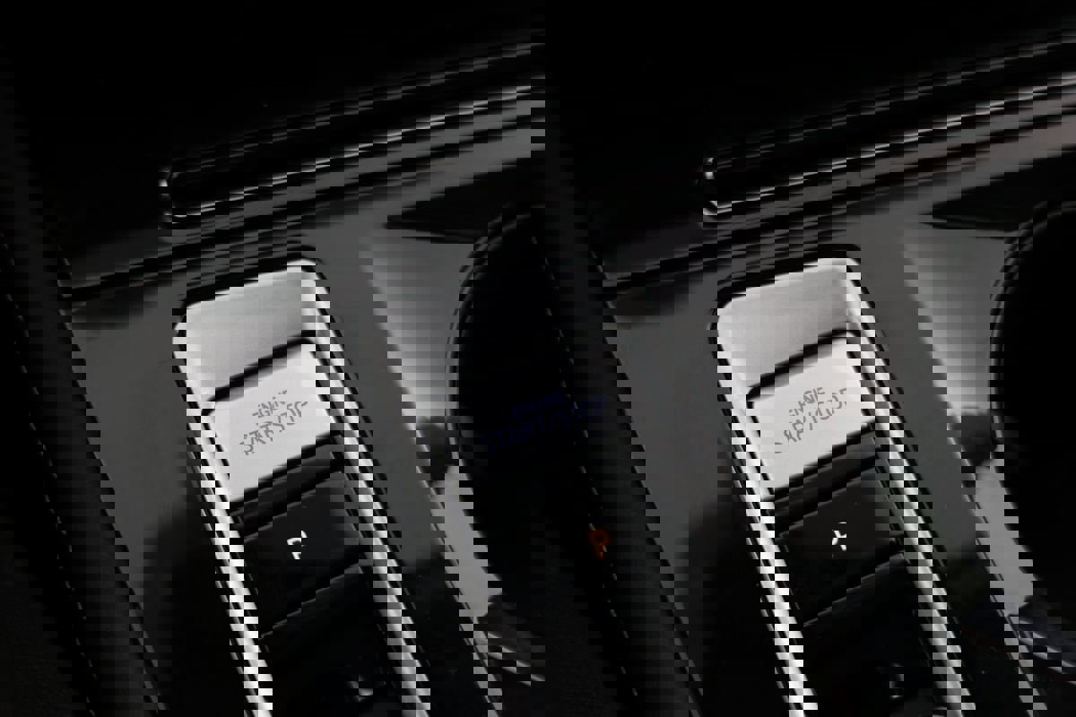 Used 2024 Volkswagen Atlas SEL Premium R-Line image 21