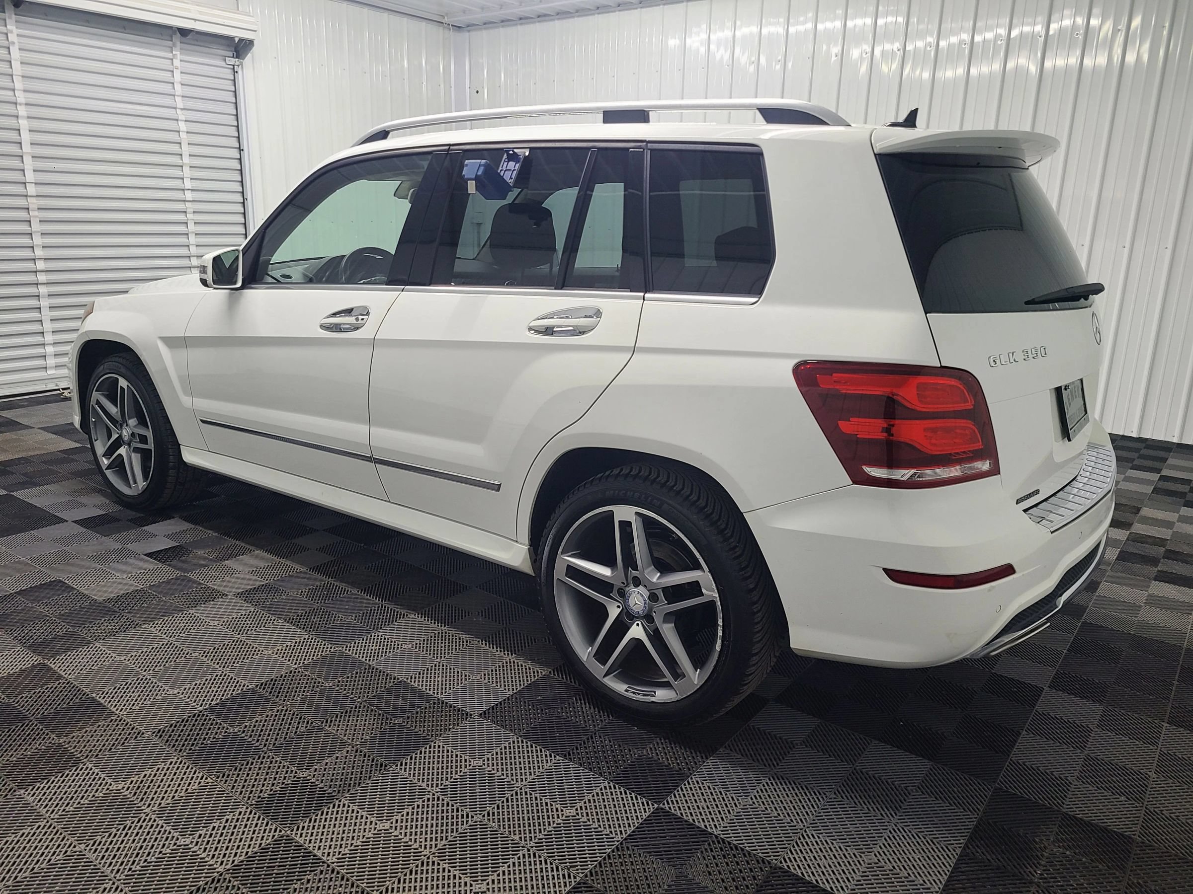 Used 2014 Mercedes-Benz GLK 350 4MATIC w/ Premium 1 Package image 9