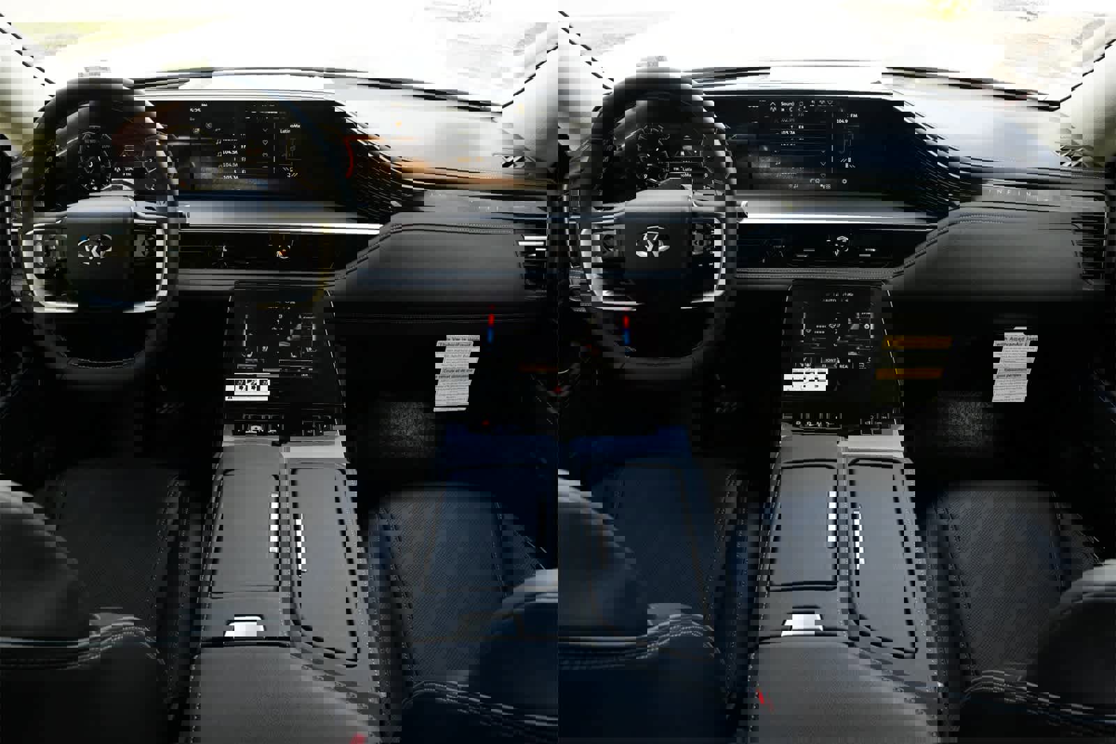 New 2025 INFINITI QX80 Luxe w/ Cargo Package image 7