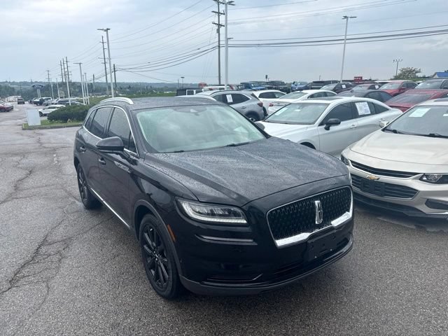 Used 2023 Lincoln Nautilus Reserve w/ Equipment Group 201A AWD/4WD image 3