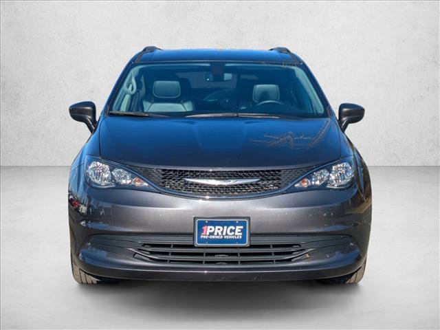 Used 2020 Chrysler Voyager Lxi video 2