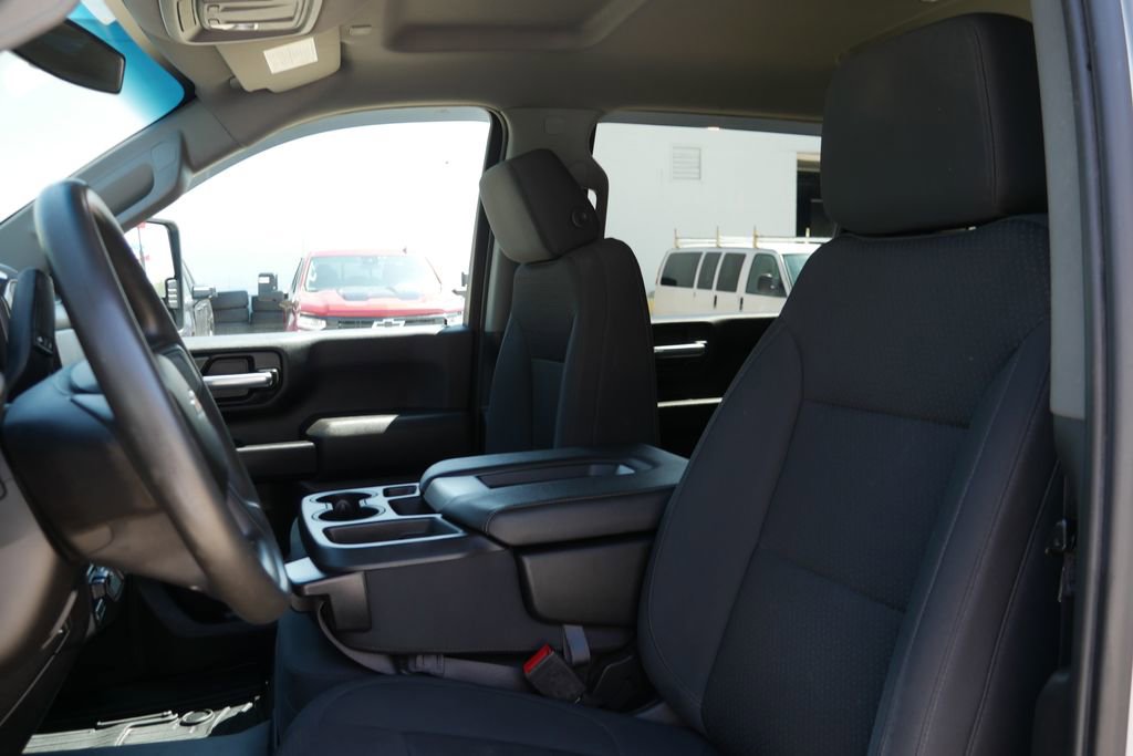 Used 2021 Chevrolet Silverado 2500 Custom w/ Custom Convenience Package AWD/4WD image 9