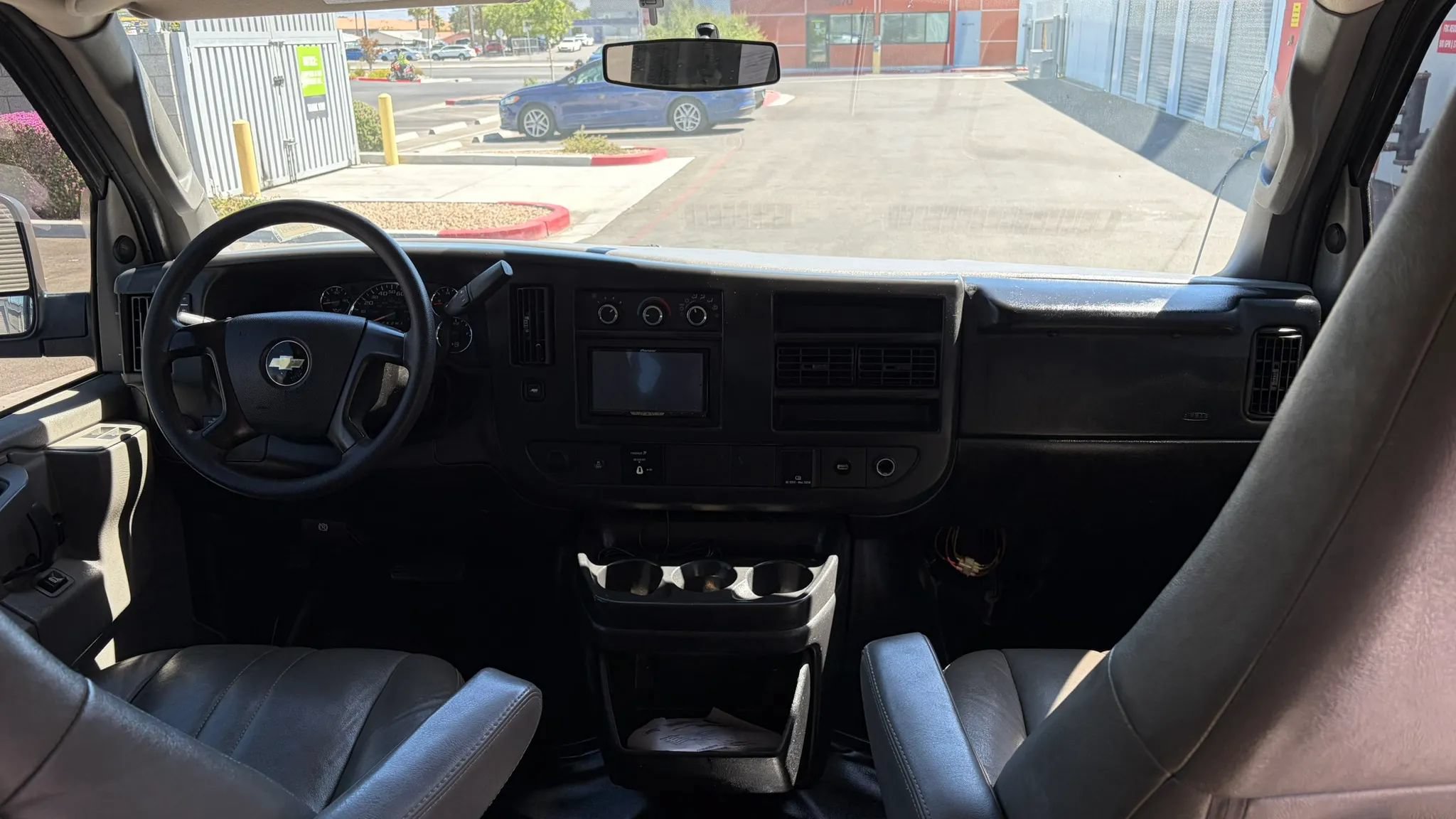 Used 2016 Chevrolet Express 2500 LS RWD image 10
