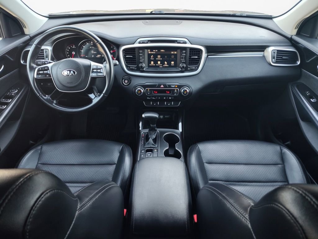 Used 2019 Kia Sorento EX image 3