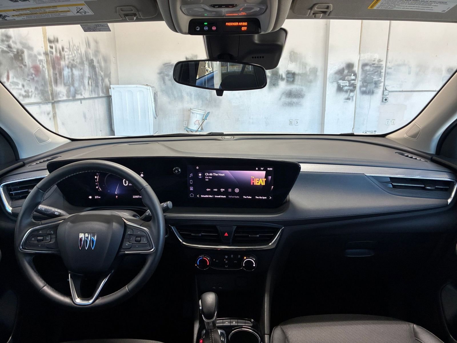 Used 2025 Buick Encore GX Preferred image 32