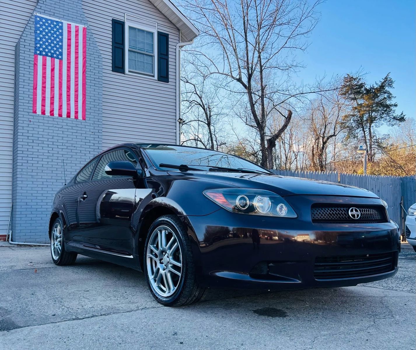 Used 2010 Scion tC image 3