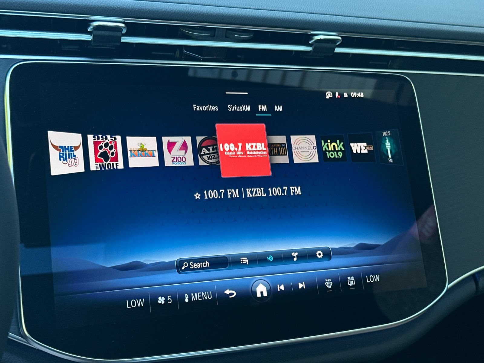 New 2026 Mercedes-Benz E 350 4MATIC Sedan image 18