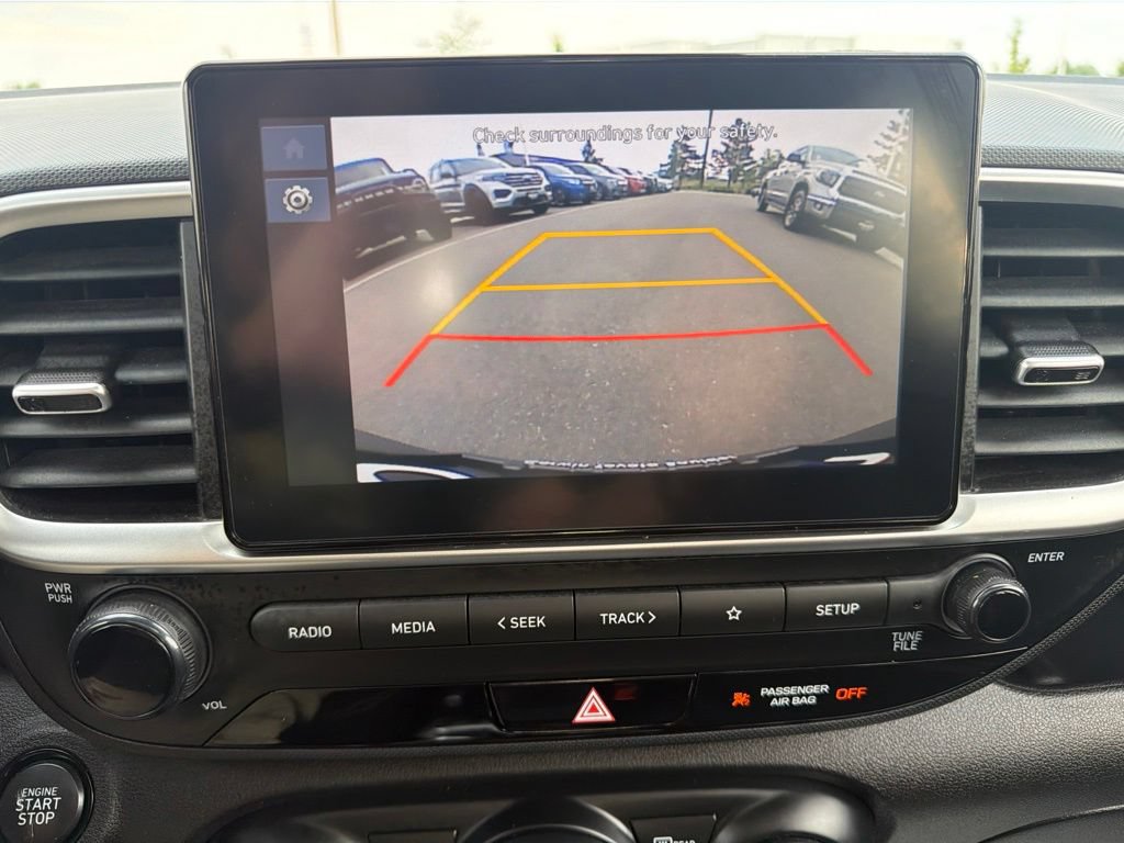Used 2025 Hyundai Venue SEL FWD image 27