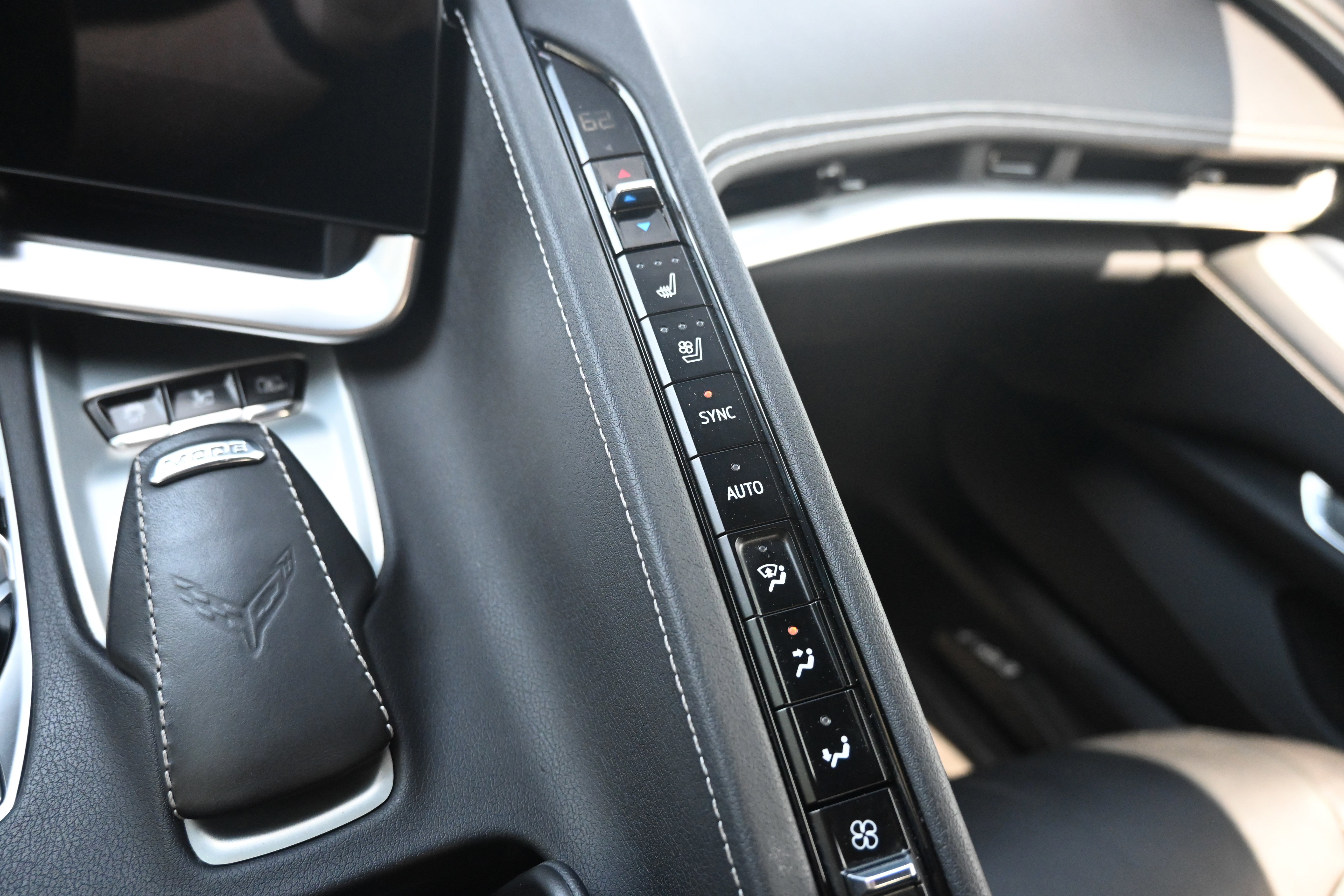 Used 2021 Chevrolet Corvette Stingray Preferred Cpe w/ Z51 Performance Package image 19