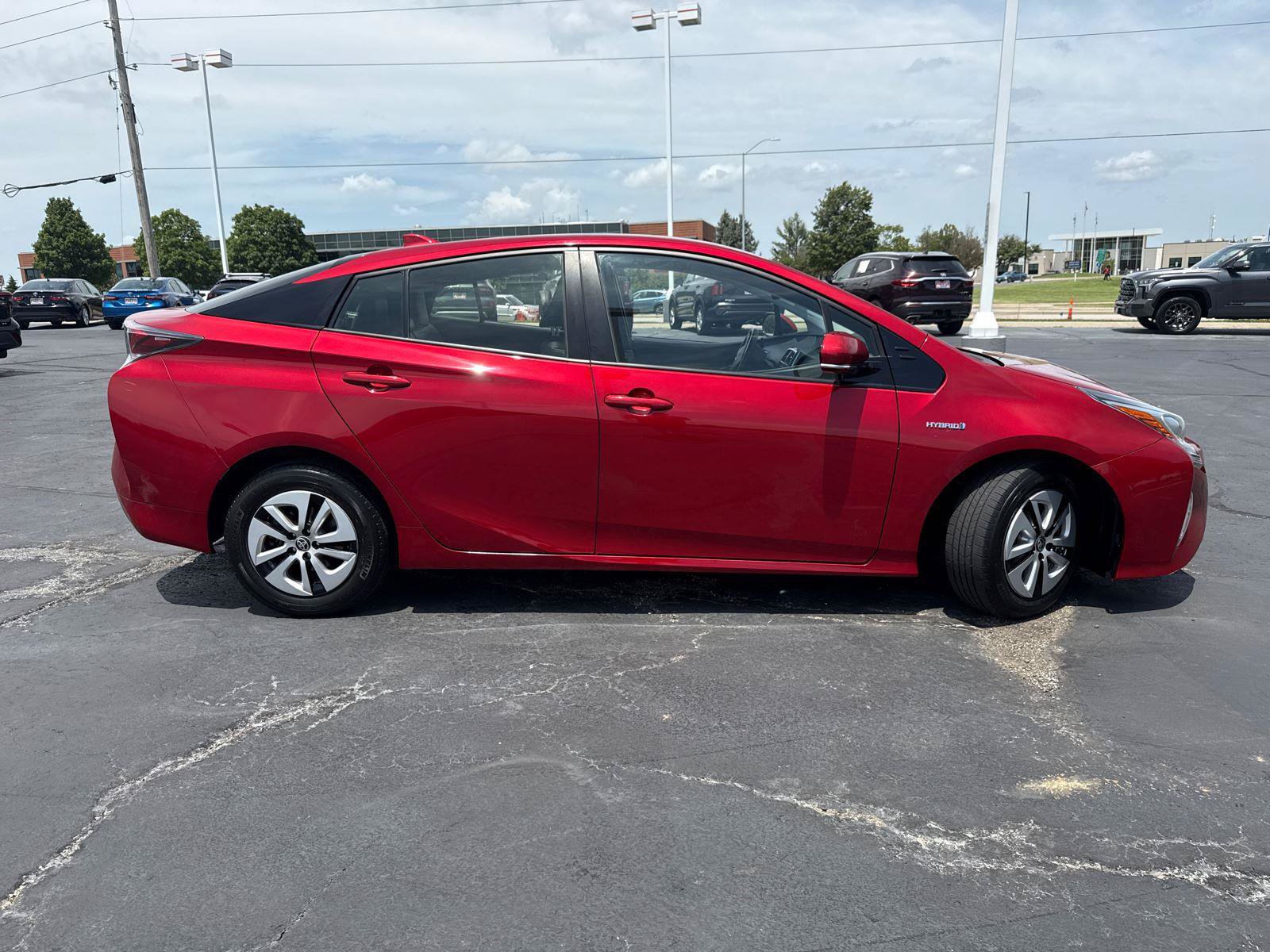 Used 2016 Toyota Prius Four FWD image 10