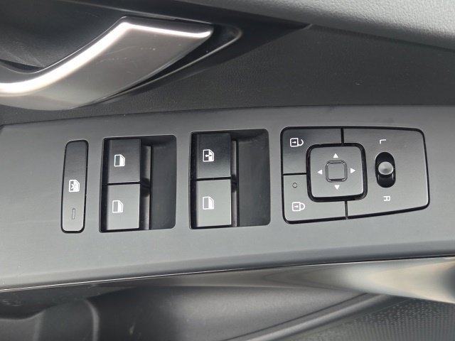 Used 2024 Kia Niro LX FWD image 18