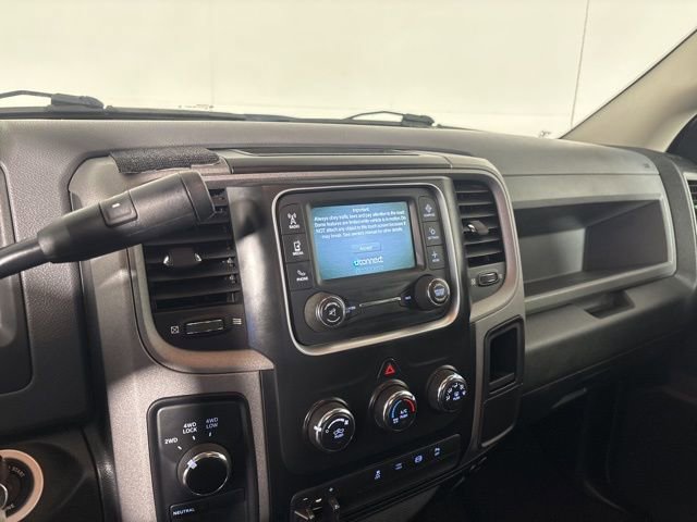 Used 2015 RAM 2500 Tradesman w/ Chrome Appearance Group image 18